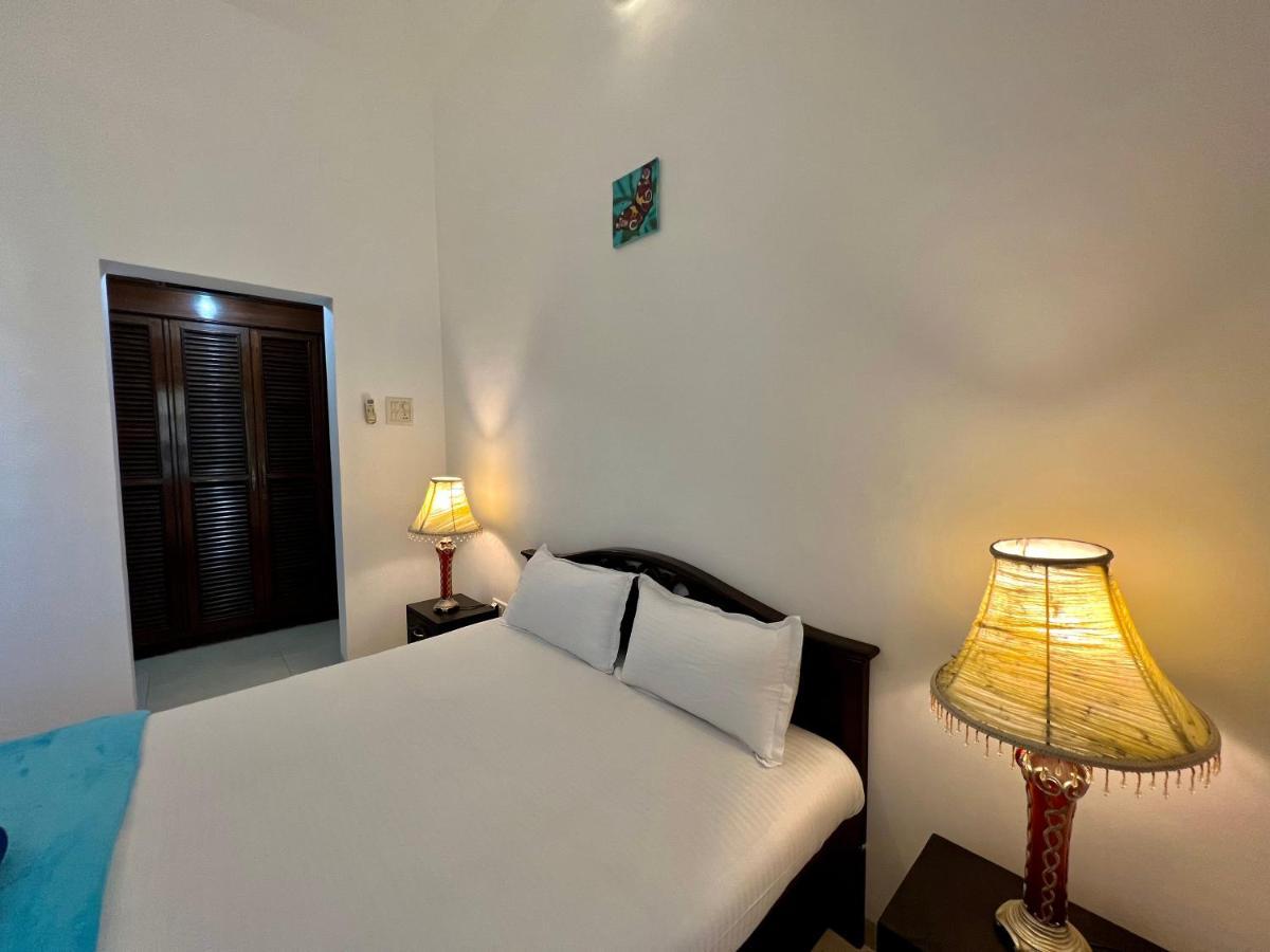 Villa Marina -By The Beach Goa Benaulim Esterno foto